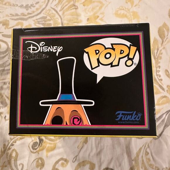 NIB Funko Pop! Disney: The Nightmare Before Christmas - Mayor (Blacklight) # 807 - Picture 6 of 6